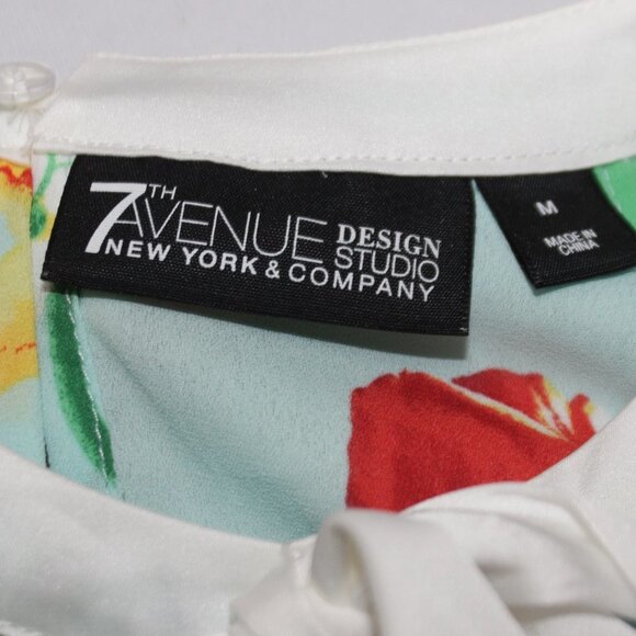 New York and Company Floral Sleeveless Top - Picture 8 of 11